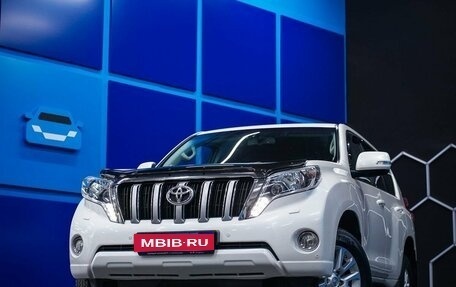 Toyota Land Cruiser Prado 150 рестайлинг 2, 2016 год, 3 750 000 рублей, 1 фотография