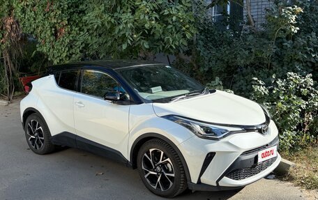 Toyota C-HR I рестайлинг, 2019 год, 2 100 000 рублей, 4 фотография