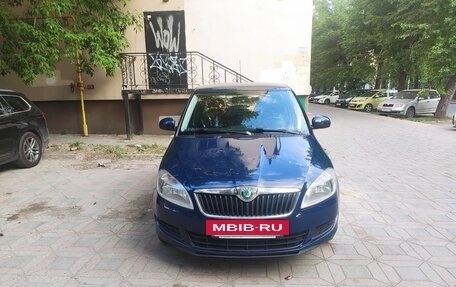 Skoda Fabia II, 2011 год, 550 000 рублей, 3 фотография