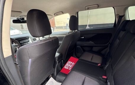 Mitsubishi Outlander III рестайлинг 3, 2013 год, 890 000 рублей, 8 фотография
