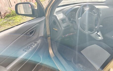 Hyundai Tucson III, 2005 год, 700 000 рублей, 10 фотография