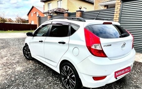 Hyundai Solaris II рестайлинг, 2014 год, 780 000 рублей, 4 фотография