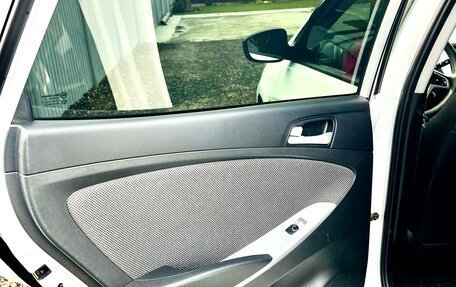 Hyundai Solaris II рестайлинг, 2014 год, 780 000 рублей, 18 фотография