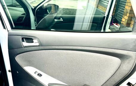 Hyundai Solaris II рестайлинг, 2014 год, 780 000 рублей, 15 фотография