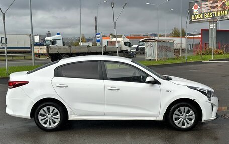KIA Rio IV, 2021 год, 950 000 рублей, 3 фотография