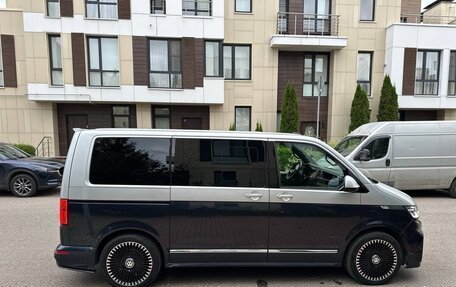 Volkswagen Multivan T6 рестайлинг, 2023 год, 12 000 000 рублей, 5 фотография