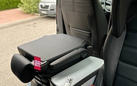 Volkswagen Multivan T6 рестайлинг, 2023 год, 12 000 000 рублей, 8 фотография