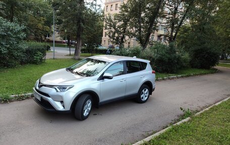 Toyota RAV4, 2018 год, 2 950 000 рублей, 8 фотография