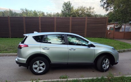 Toyota RAV4, 2018 год, 2 950 000 рублей, 5 фотография