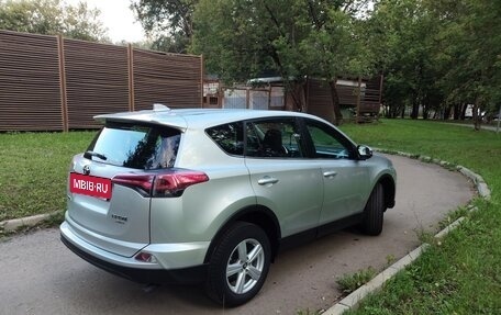 Toyota RAV4, 2018 год, 2 950 000 рублей, 4 фотография