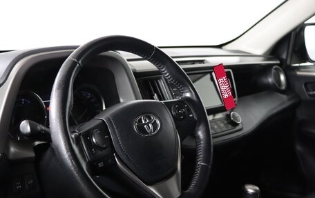 Toyota RAV4, 2018 год, 2 399 990 рублей, 9 фотография