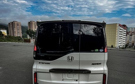 Honda Stepwgn IV, 2021 год, 2 270 000 рублей, 5 фотография