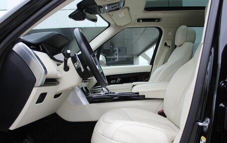 Land Rover Range Rover IV рестайлинг, 2022 год, 18 500 000 рублей, 3 фотография