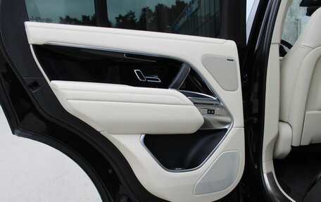 Land Rover Range Rover IV рестайлинг, 2022 год, 18 500 000 рублей, 12 фотография