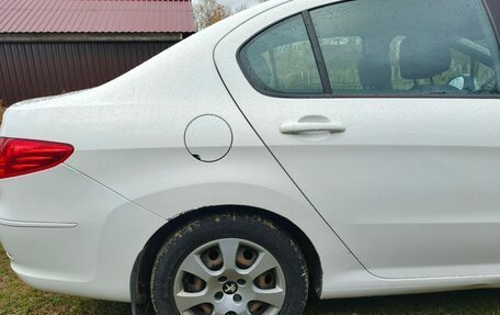 Peugeot 408 I рестайлинг, 2014 год, 7 фотография