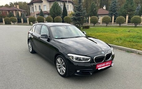 BMW 1 серия, 2019 год, 2 700 000 рублей, 2 фотография
