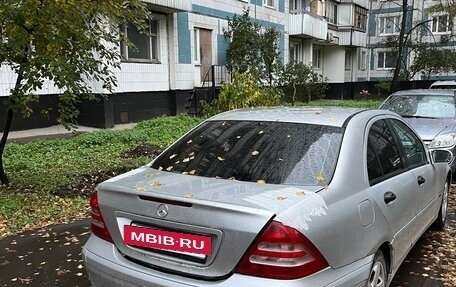 Mercedes-Benz C-Класс, 2001 год, 331 000 рублей, 3 фотография