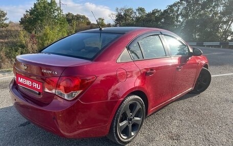 Chevrolet Cruze II, 2010 год, 615 000 рублей, 7 фотография