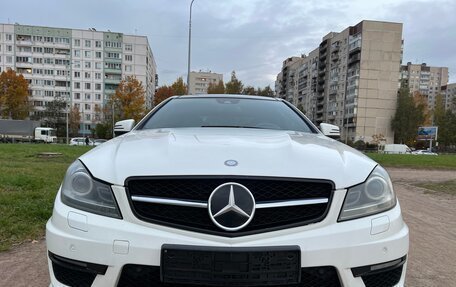 Mercedes-Benz C-Класс AMG, 2012 год, 2 400 000 рублей, 3 фотография