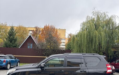 Toyota Land Cruiser Prado 150 рестайлинг 2, 2014 год, 3 050 000 рублей, 4 фотография
