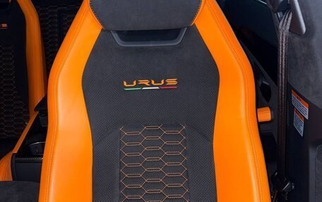 Lamborghini Urus I, 2022 год, 28 800 000 рублей, 10 фотография