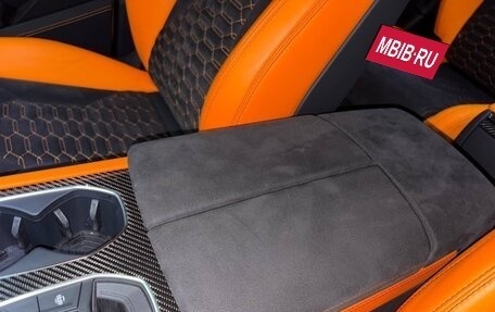Lamborghini Urus I, 2022 год, 28 800 000 рублей, 12 фотография