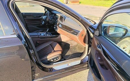 BMW 7 серия, 2017 год, 3 900 000 рублей, 8 фотография