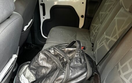 Ford Tourneo Connect I, 2010 год, 600 000 рублей, 5 фотография