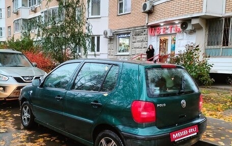 Volkswagen Polo III рестайлинг, 2000 год, 350 000 рублей, 2 фотография