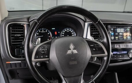 Mitsubishi Outlander III рестайлинг 3, 2012 год, 1 349 000 рублей, 12 фотография