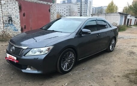 Toyota Camry, 2012 год, 1 320 000 рублей, 2 фотография