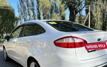 Ford Fiesta, 2015 год, 790 000 рублей, 3 фотография