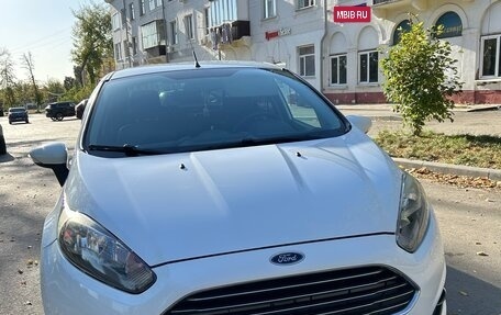 Ford Fiesta, 2015 год, 790 000 рублей, 2 фотография