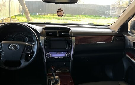 Toyota Camry, 2013 год, 1 690 000 рублей, 4 фотография