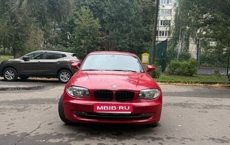 BMW 1 серия, 2011 год, 950 000 рублей, 6 фотография