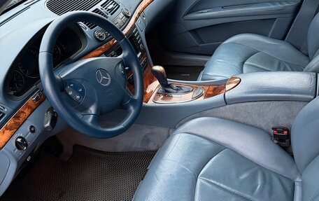Mercedes-Benz E-Класс, 2004 год, 820 000 рублей, 4 фотография
