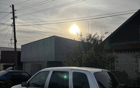 KIA Sportage IV рестайлинг, 2002 год, 220 000 рублей, 2 фотография