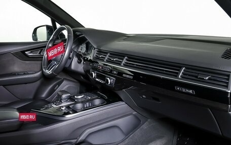 Audi Q7, 2018 год, 4 500 000 рублей, 11 фотография