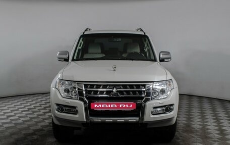 Mitsubishi Pajero IV, 2019 год, 3 830 000 рублей, 2 фотография