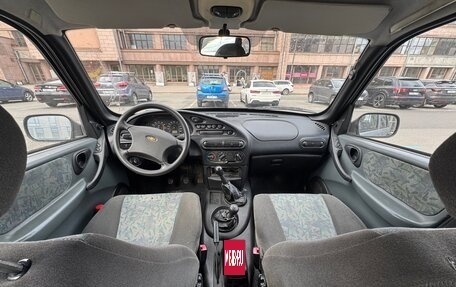 Chevrolet Niva I рестайлинг, 2004 год, 200 000 рублей, 5 фотография