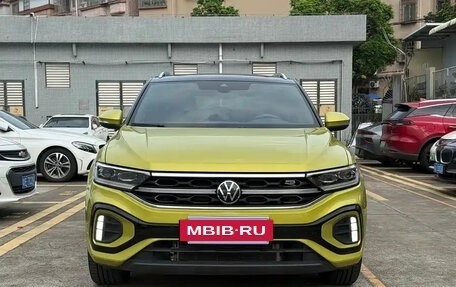 Volkswagen T-Roc I, 2023 год, 2 090 099 рублей, 2 фотография