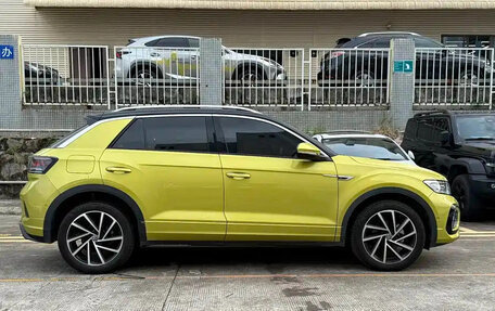 Volkswagen T-Roc I, 2023 год, 2 090 099 рублей, 7 фотография