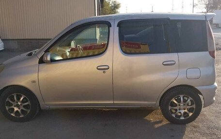 Toyota FunCargo, 2000 год, 340 000 рублей, 2 фотография