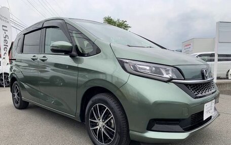 Honda Freed II, 2021 год, 1 235 000 рублей, 2 фотография