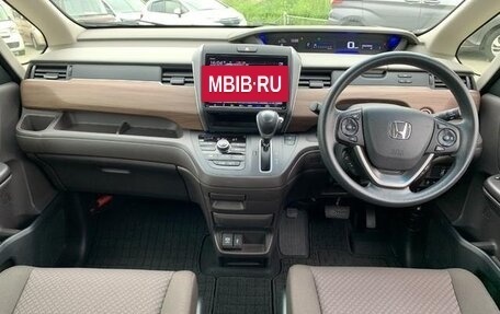 Honda Freed II, 2021 год, 1 235 000 рублей, 9 фотография