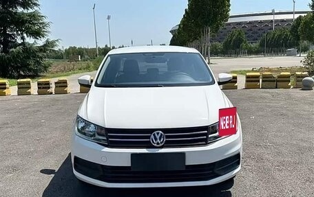 Volkswagen Santana, 2021 год, 1 100 000 рублей, 2 фотография