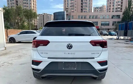 Volkswagen T-Roc I, 2021 год, 1 638 000 рублей, 5 фотография