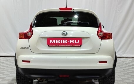 Nissan Juke II, 2013 год, 990 000 рублей, 6 фотография