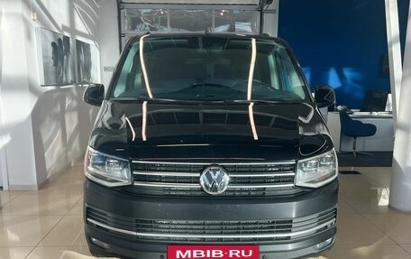 Volkswagen Multivan T6 рестайлинг, 2017 год, 3 899 900 рублей, 2 фотография