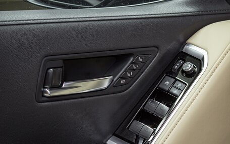 Toyota Land Cruiser, 2022 год, 9 190 000 рублей, 14 фотография